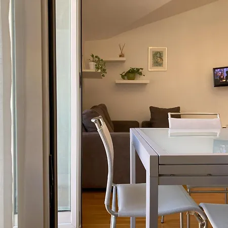 Galileo - Via Galilei 9 *