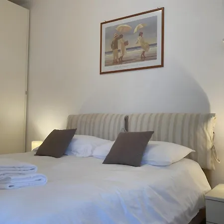Galileo - Via Galilei 9 Apartment